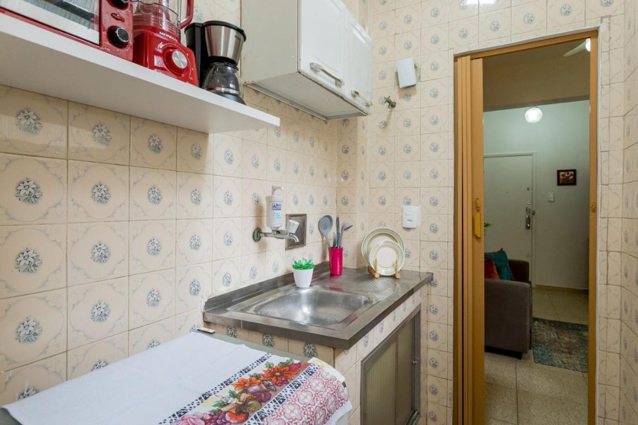 Conforto E Relax, Caminhando Para A Praia De Copacabana, Quarto E Sala, Completo, Com Wi Fi, Cozinha, Ar Condicionado Rio de Janeiro Eksteriør bilde